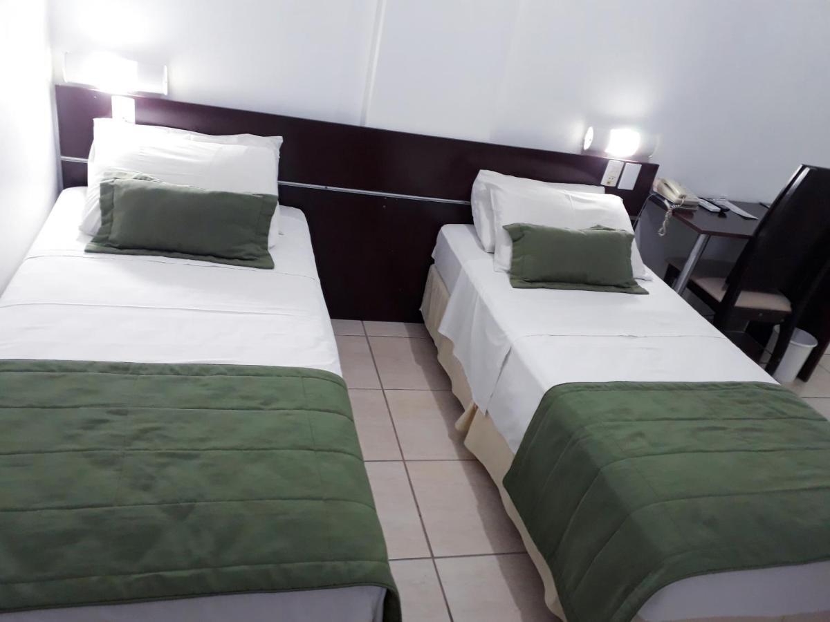 Podium Apart Hotel 바르지냐 외부 사진