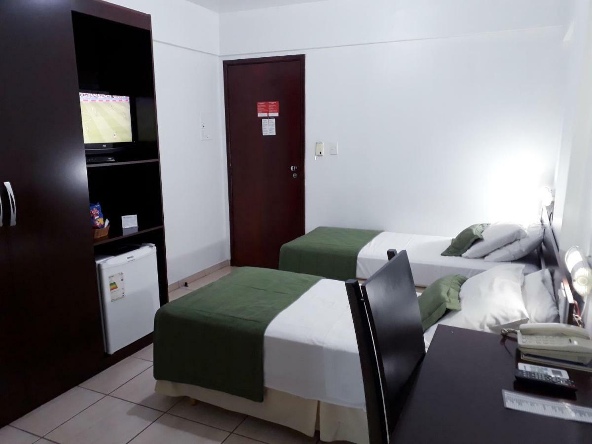 Podium Apart Hotel 바르지냐 외부 사진